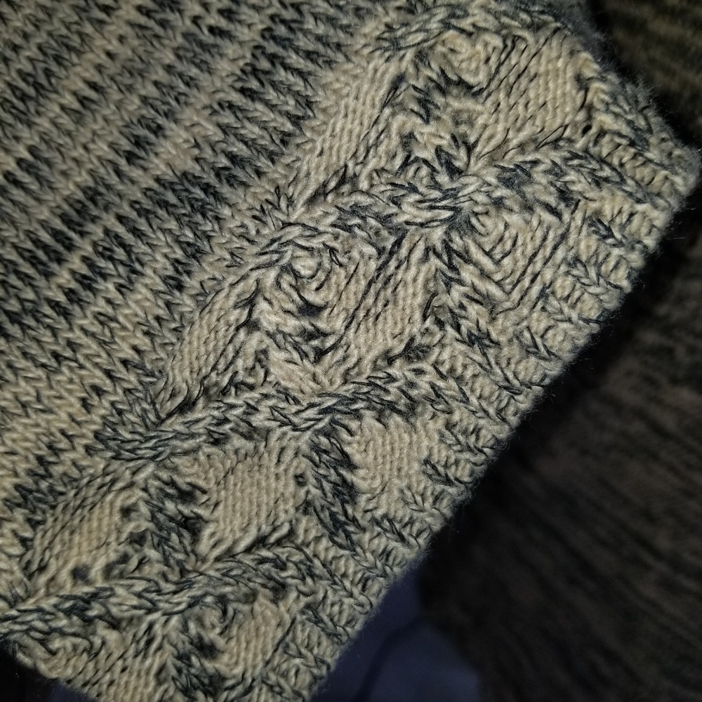 Hem & Thread Sweater - Picture 7 of 7